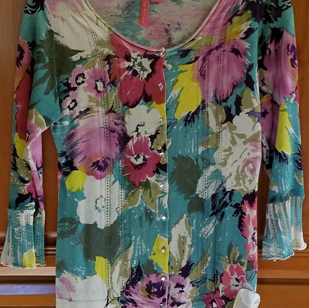Sweater top/ 3 for $30